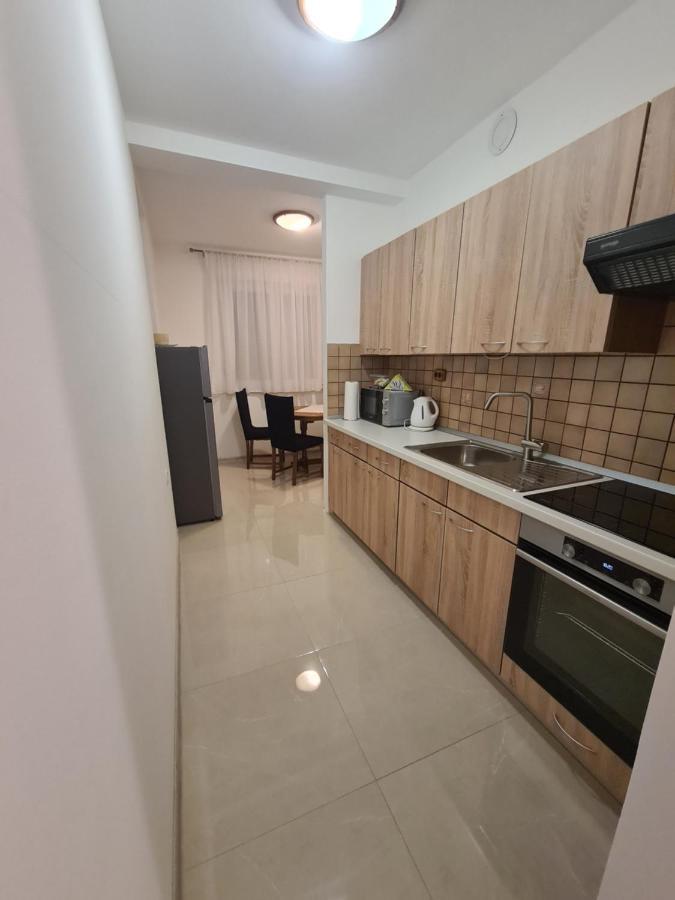 Apartman Yellow - Self Check In 奥西耶克 外观 照片