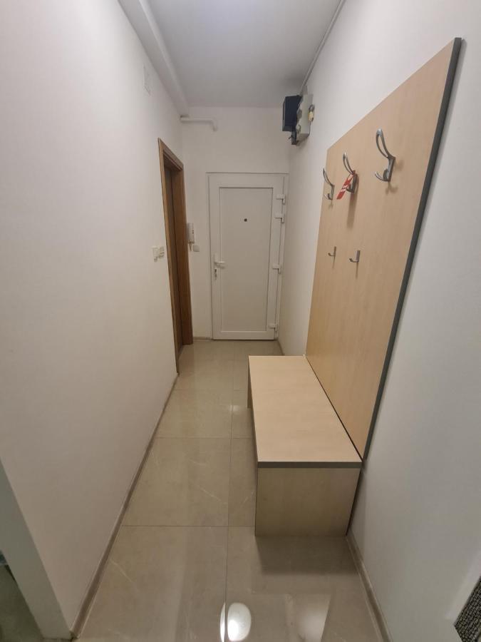 Apartman Yellow - Self Check In 奥西耶克 外观 照片